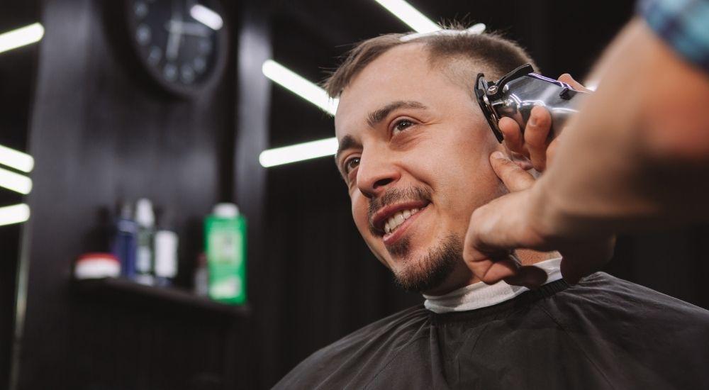 Profesyonel Kullanımda Tıraş Makinesi Ömrü Nasıl Uzatılır?